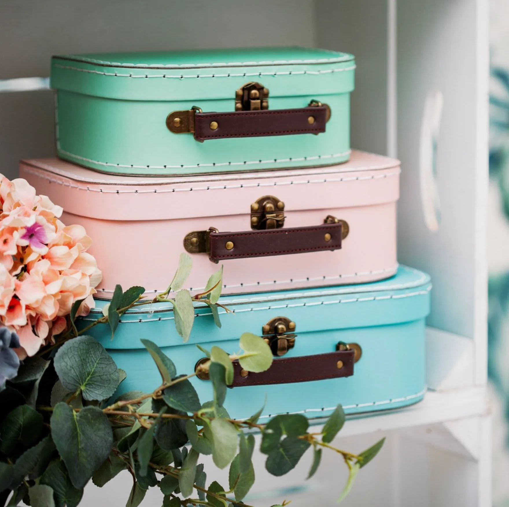 Peter Rabbit & Friends Suitcase