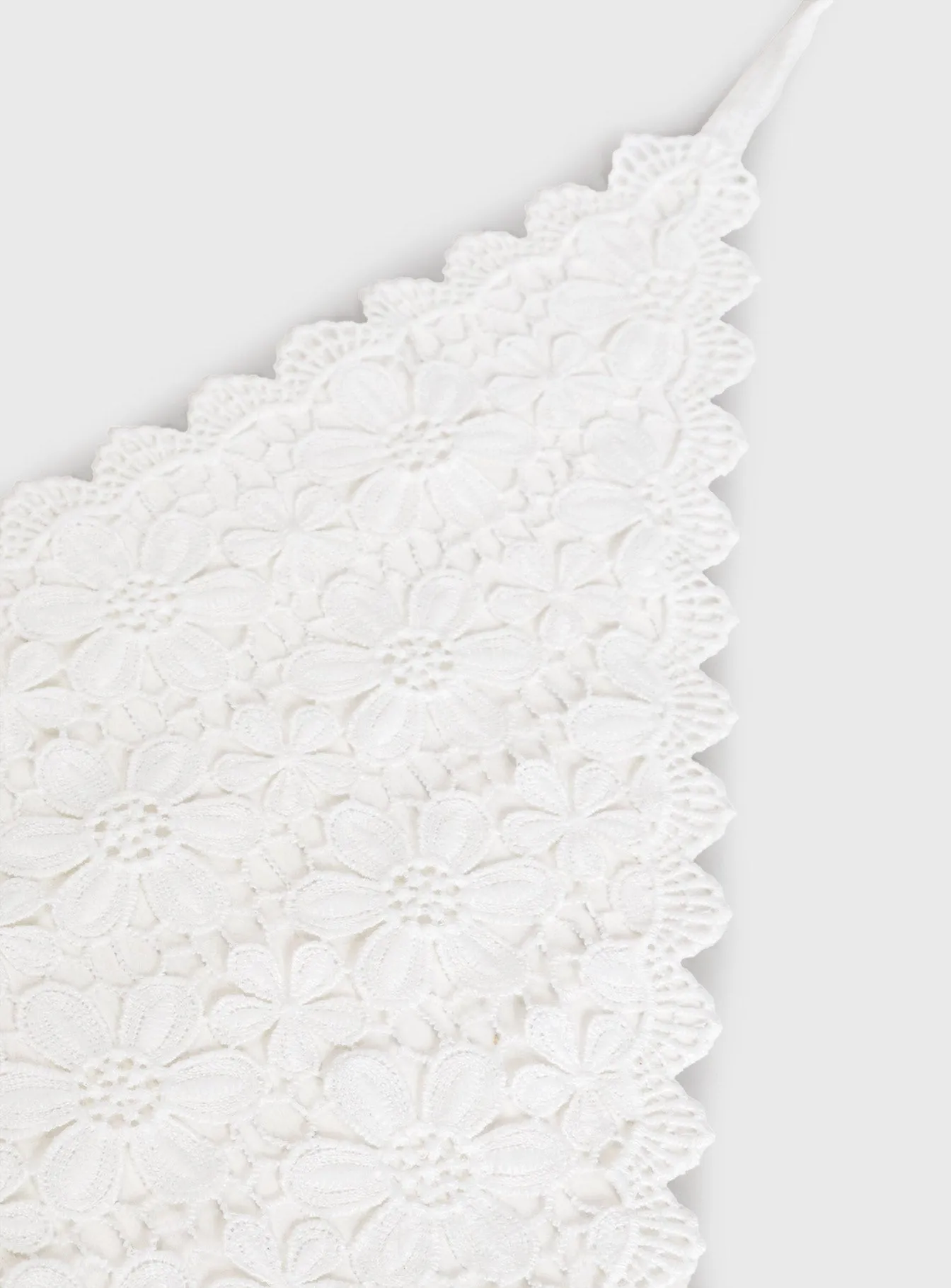 Pinot Lace Hair Scarf White