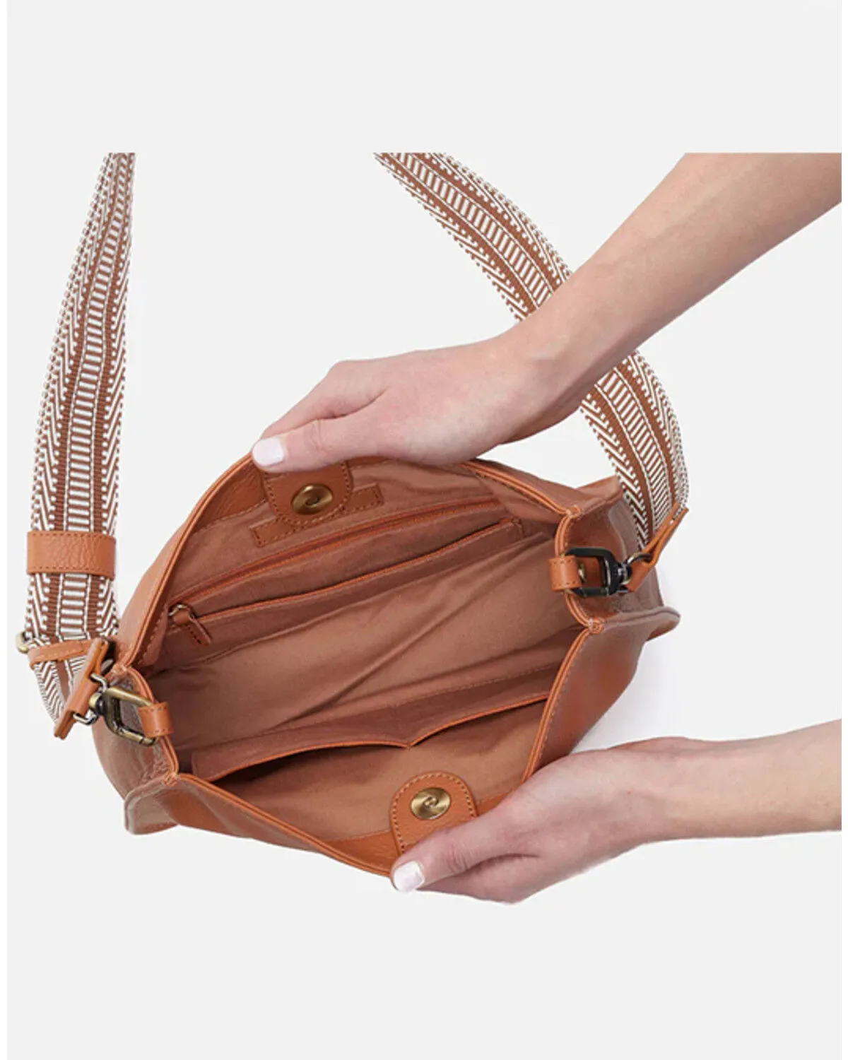 Product Name:  Hobo Women's Cass Crossbody Bag