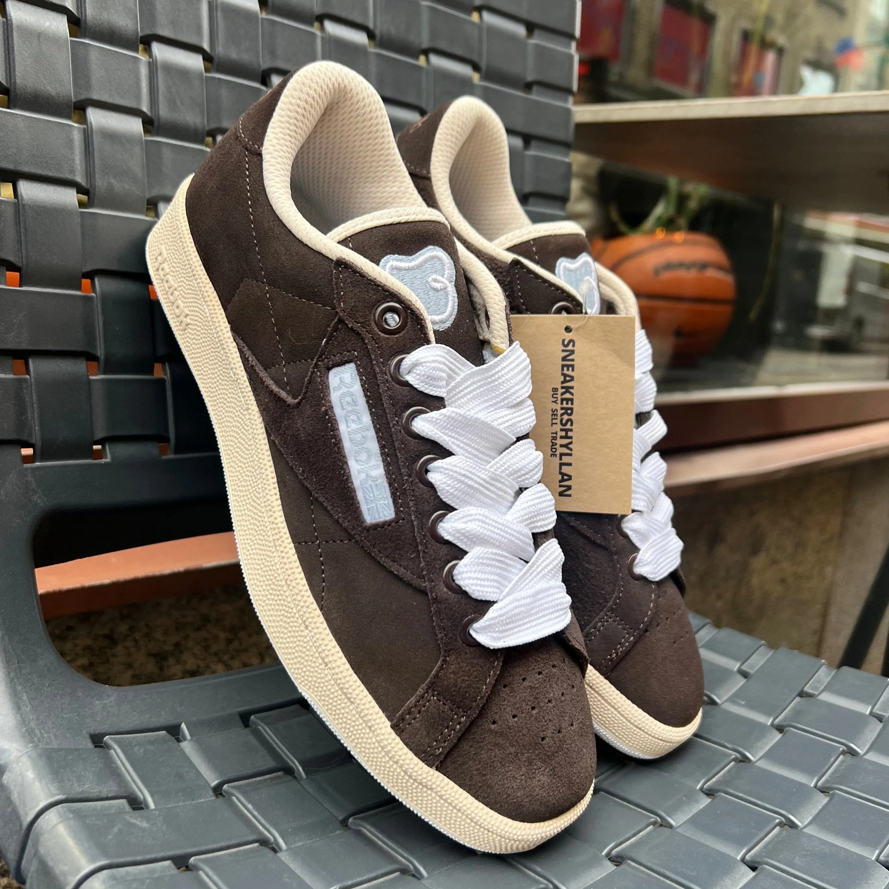 Reebok Club C Grounds SNEEZE Brown