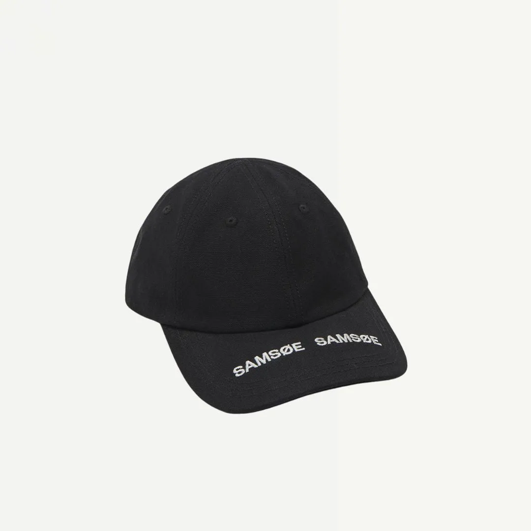 Saluca Cap (Black Moon)