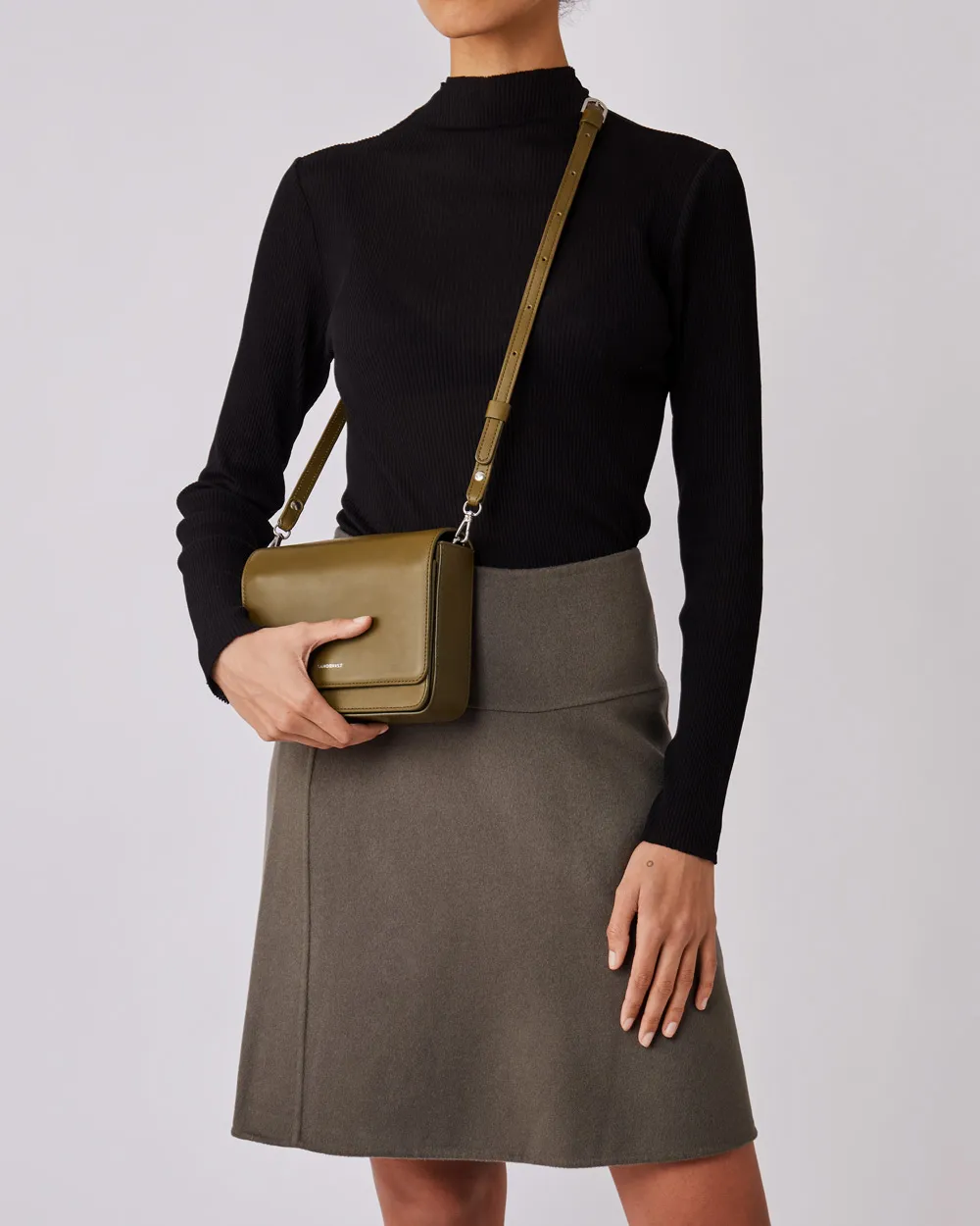 Sandqvist ALMA LEATHER BAG, Military Olive 