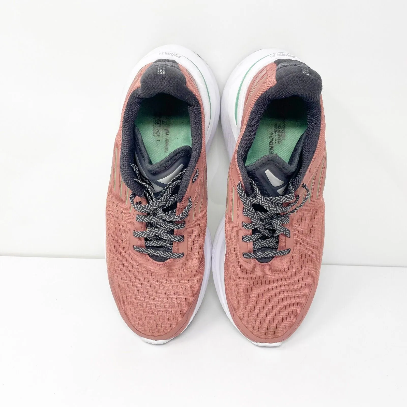 Saucony Womens Endorphin Shift 3 S10813-25 Red Running Shoes Sneakers Size 7.5