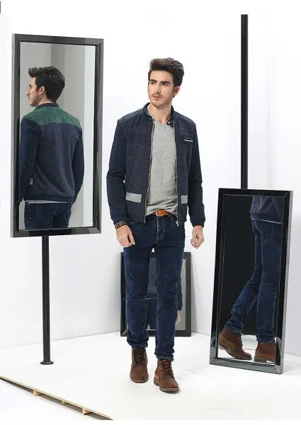 Slim fit Zip up Vest for men with shoulder stripes sport fashion