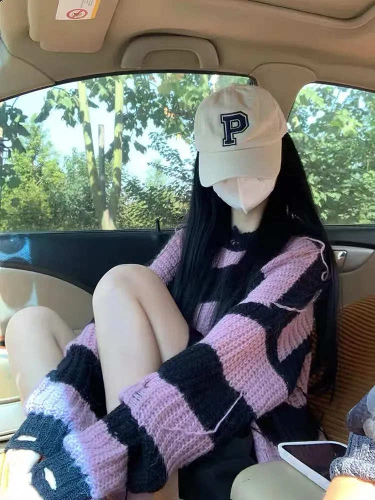 Striped tassel ripped sweater for women in autumn and winter, small design, niche Korean style, gentle and lazy style knitted to