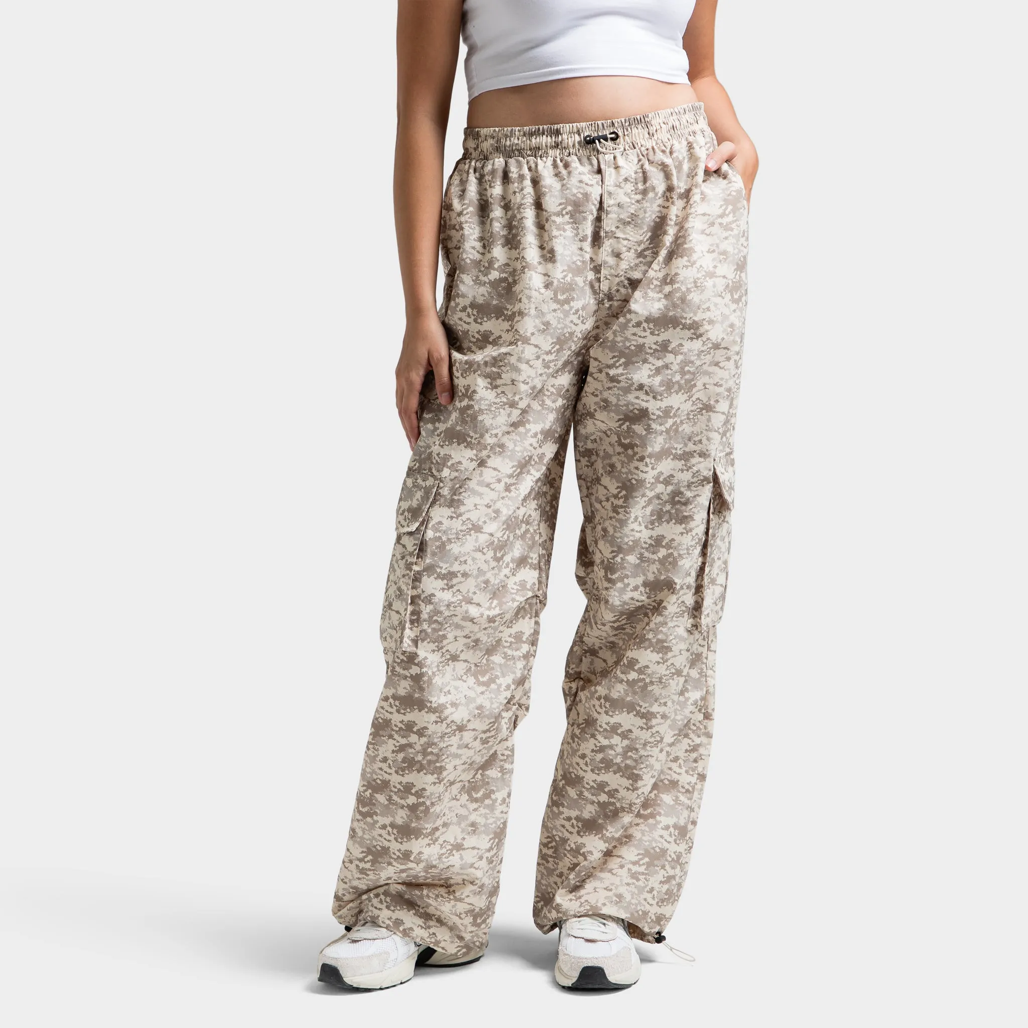 Supply & Demand Women's Pixel Camo Cargo Pants / Camo