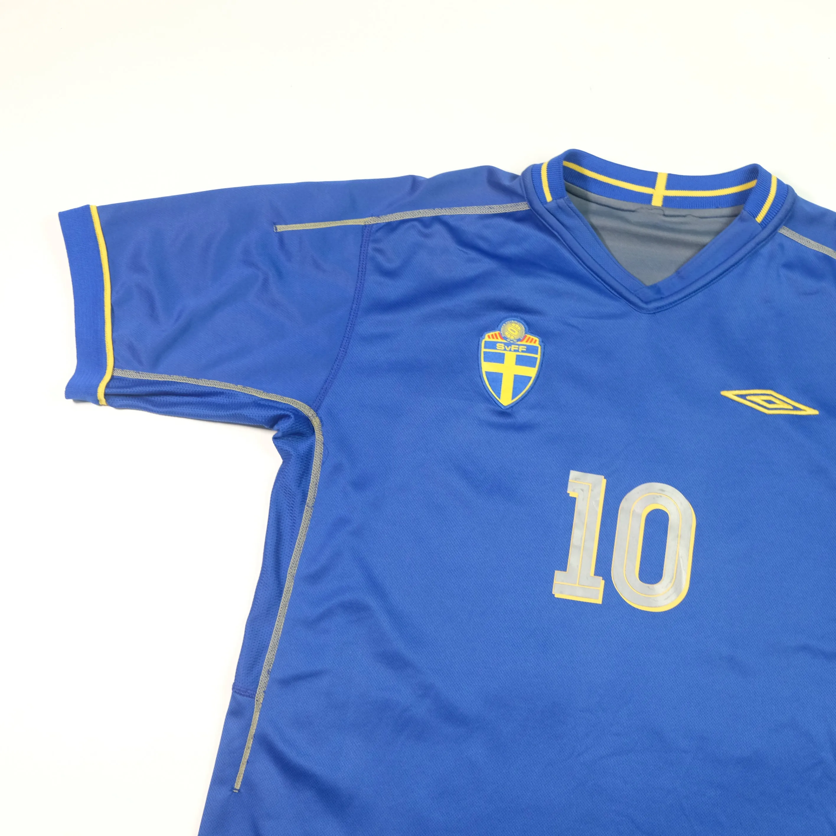 Sweden Ibrahimovic Original Umbro 2003/2004 Away Vintage Football Shirt Large