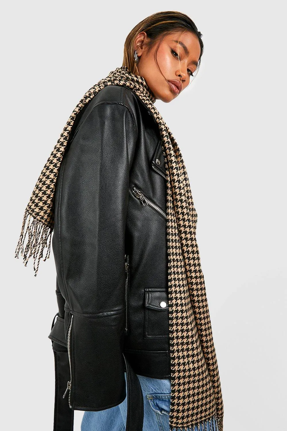 Tonal Dog Tooth Scarf