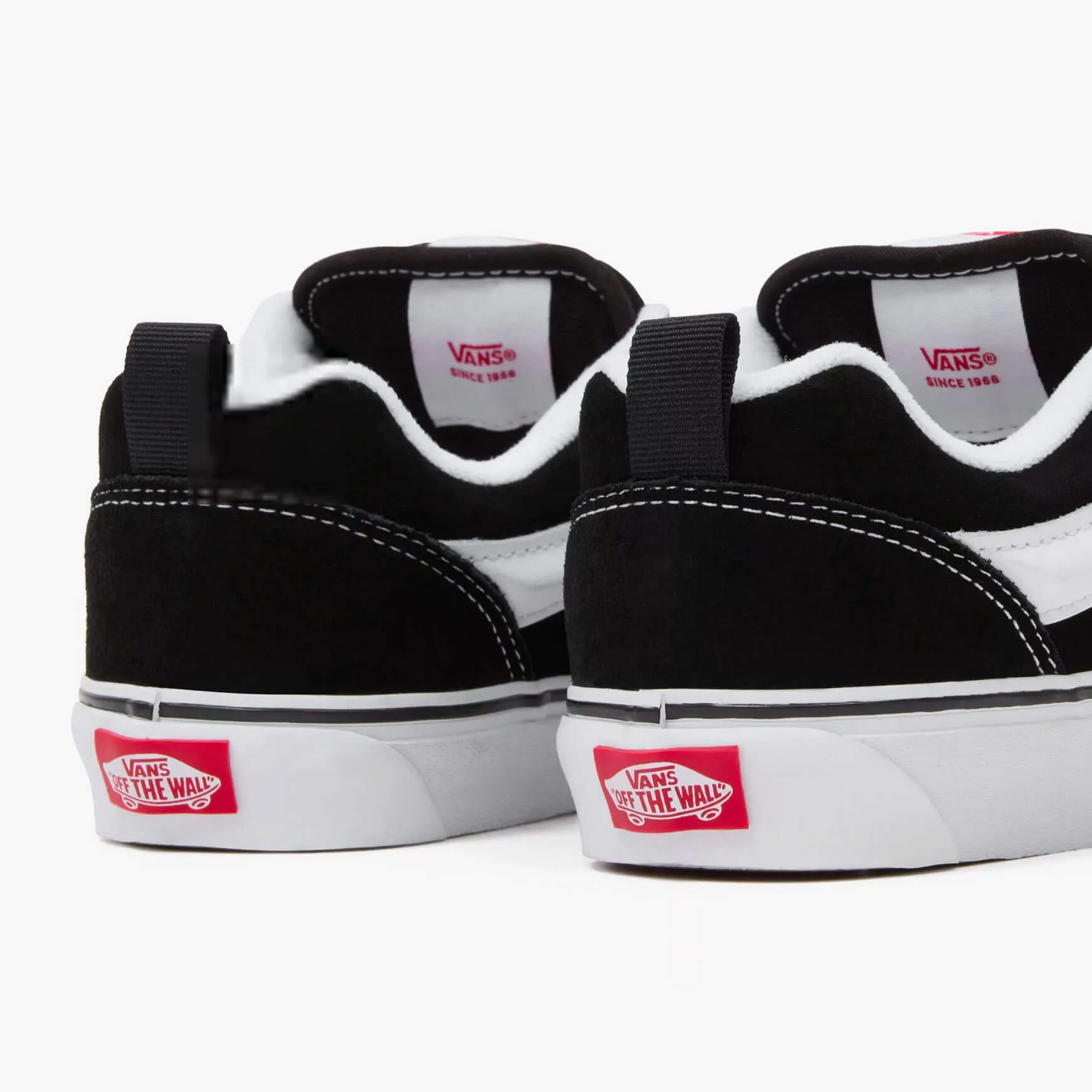 Vans Knu Skool Black/True White