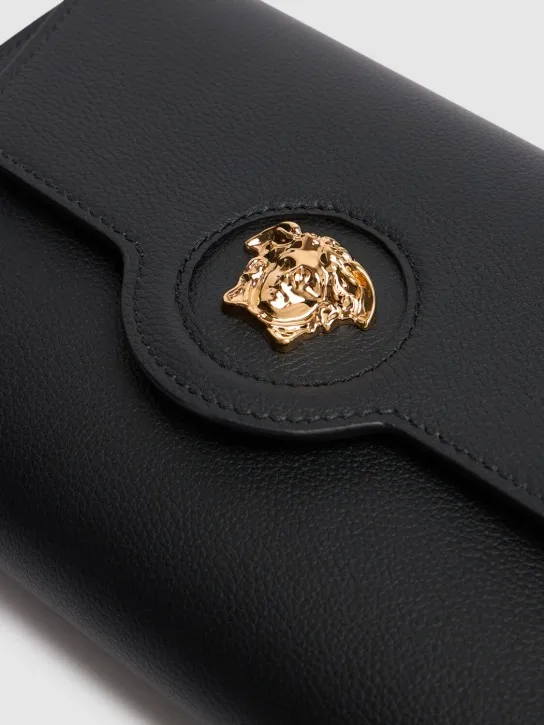 Versace   Medusa grain leather shoulder bag 
