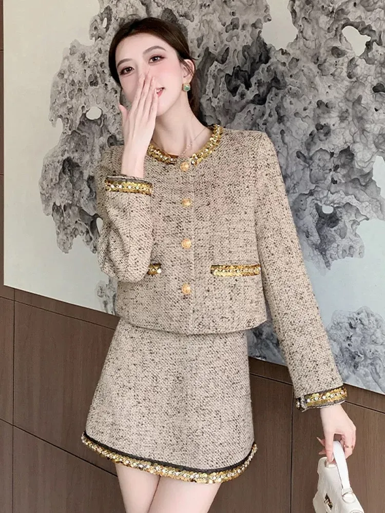 Wearing a suit with a sense of wealth, autumn, high-end temperament, light luxury, socialite, heavy industry, small fragrant sty
