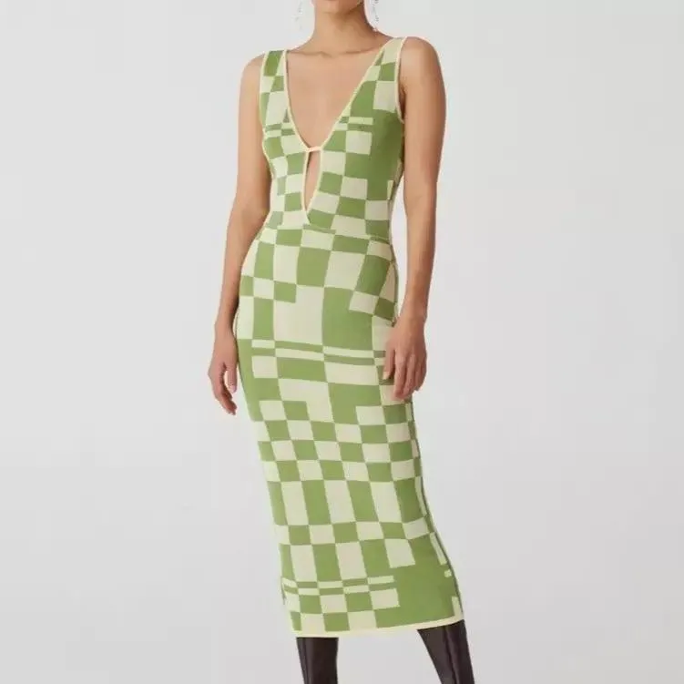 Women's V-neck Sleeveless Vest Plaid Knitted Dress
