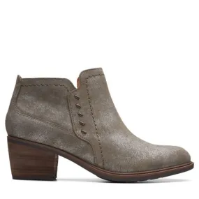 Women's Clarks Neva Lo Taupe Metallice Boot