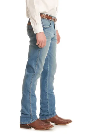 Wrangler Retro Men's Fergus 88 Light-Medium Wash Slim Straight Leg Jeans