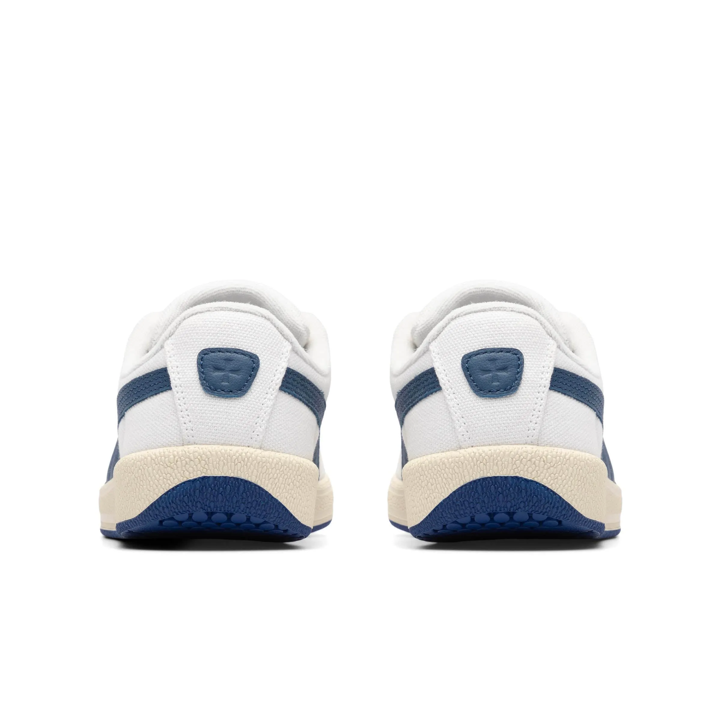 X NOAH STAR CVS LFS PUMA WHITE-CLYDE ROYAL | Bodega