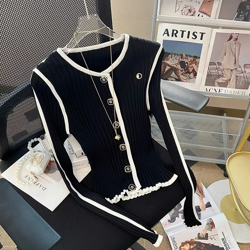 Xiaoxiangfeng round neck color-blocked single-breasted long-sleeved sweater for women 2023 autumn new slim slimming top V1139
