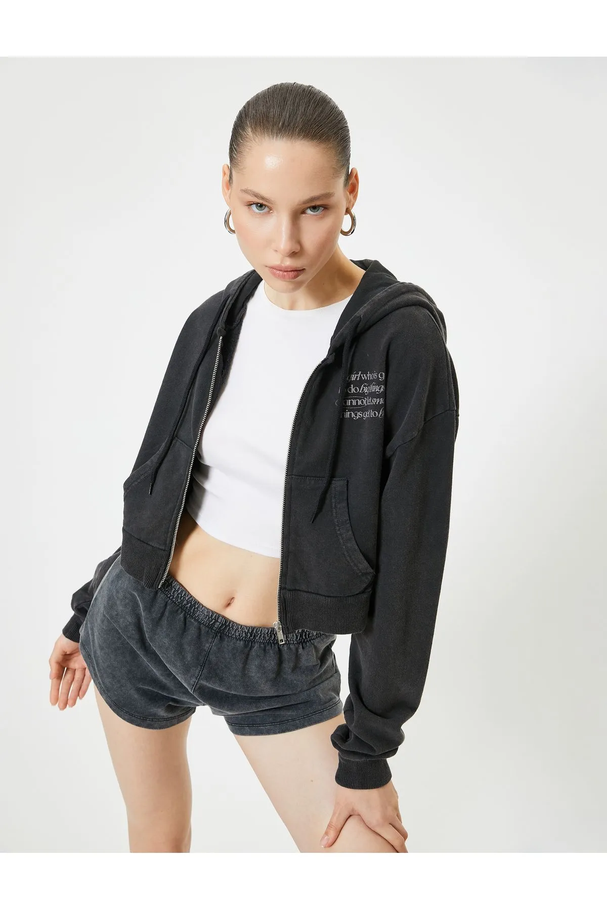 Zippered Hooded Cotton Sweatshirt Crop Pocket Print Detail Long Sleeve